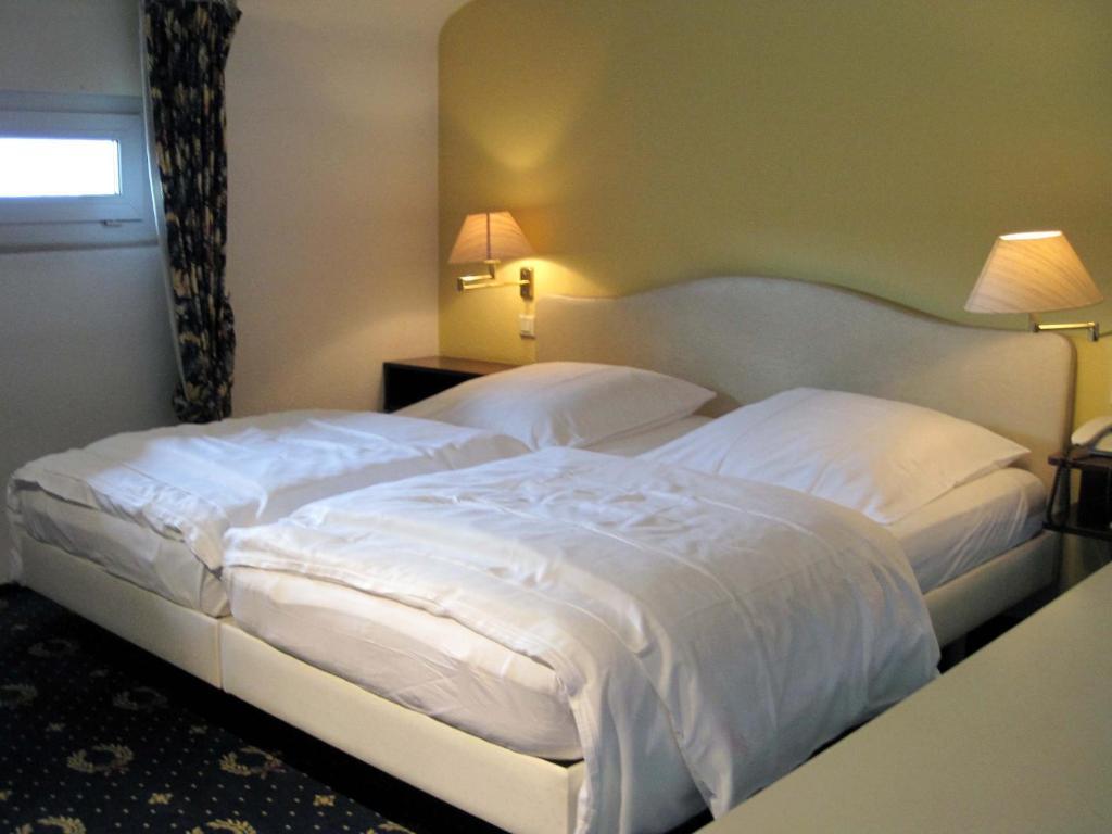 Haus Litzbruck Hotel Düsseldorf Kamer foto