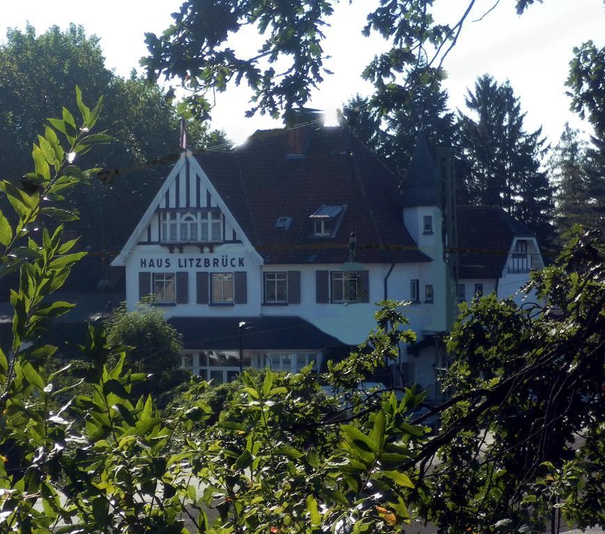 Haus Litzbruck Hotel Düsseldorf Buitenkant foto