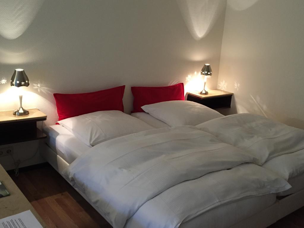 Haus Litzbruck Hotel Düsseldorf Kamer foto
