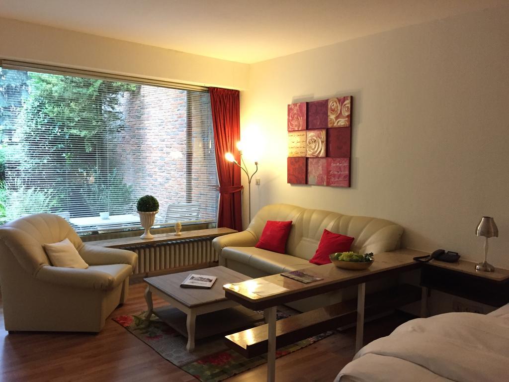 Haus Litzbruck Hotel Düsseldorf Kamer foto