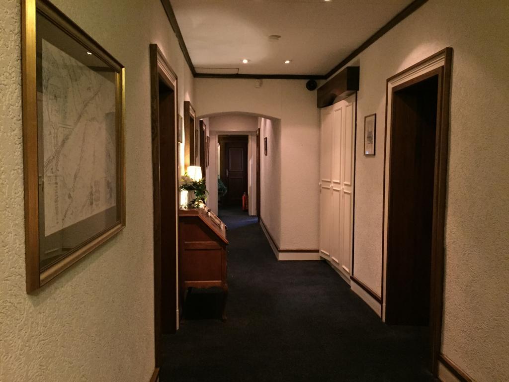 Haus Litzbruck Hotel Düsseldorf Buitenkant foto
