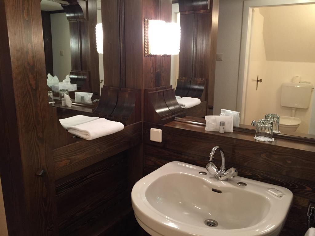 Haus Litzbruck Hotel Düsseldorf Kamer foto
