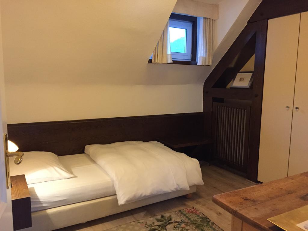 Haus Litzbruck Hotel Düsseldorf Buitenkant foto