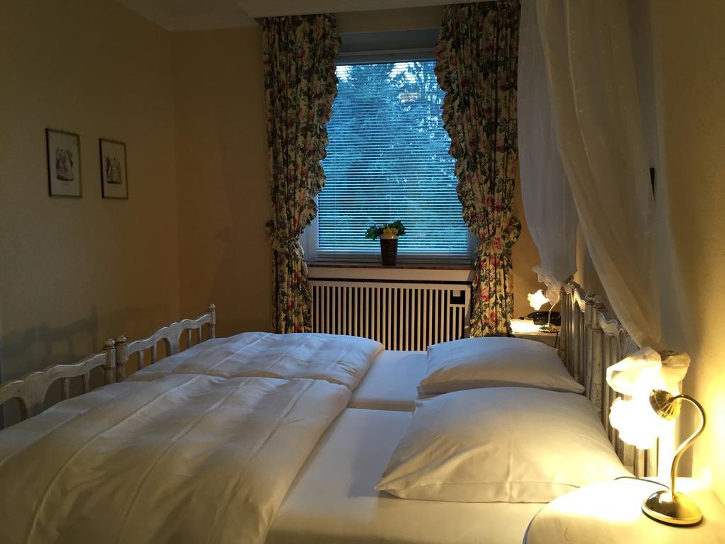 Haus Litzbruck Hotel Düsseldorf Kamer foto