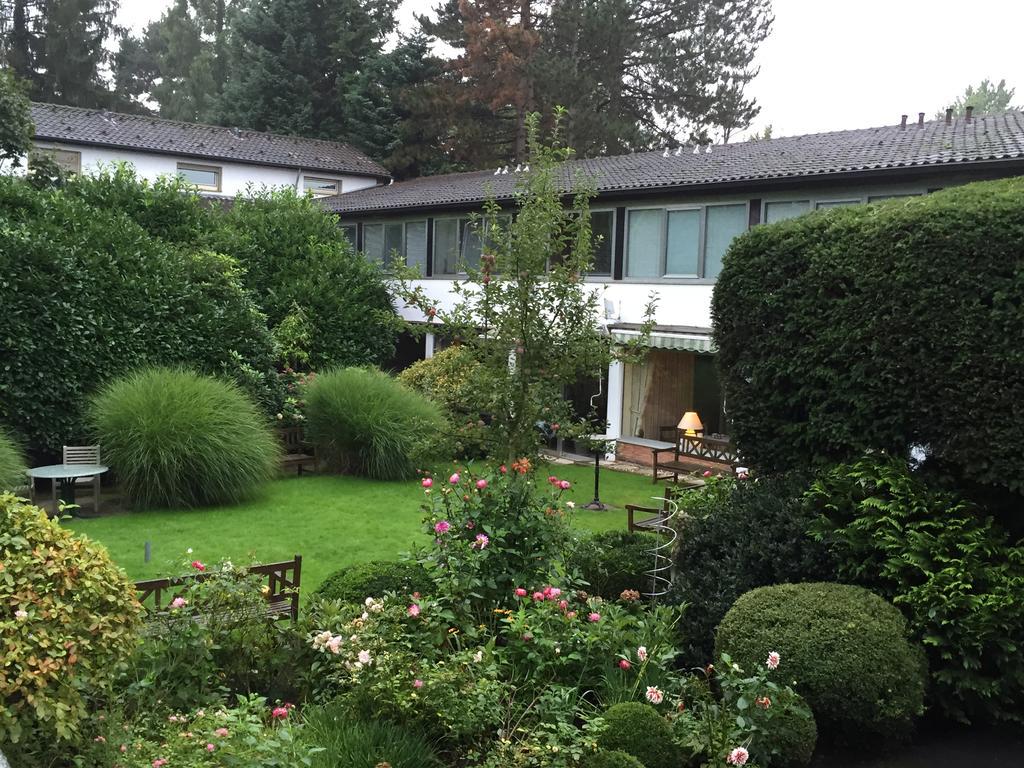 Haus Litzbruck Hotel Düsseldorf Buitenkant foto