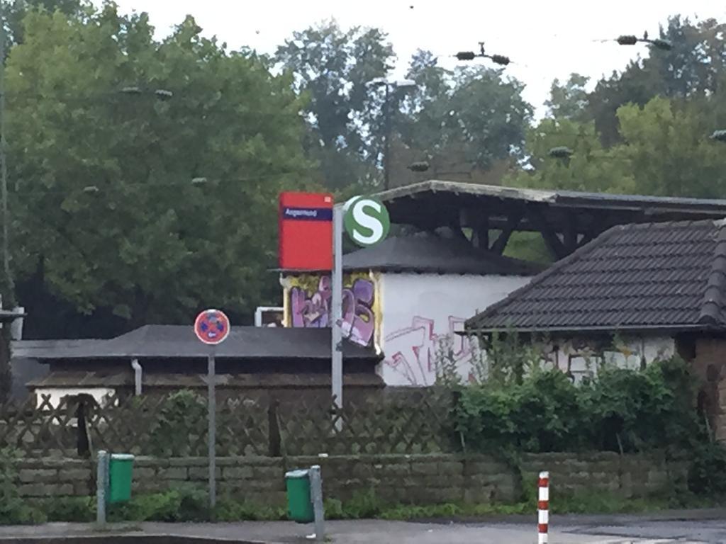 Haus Litzbruck Hotel Düsseldorf Buitenkant foto