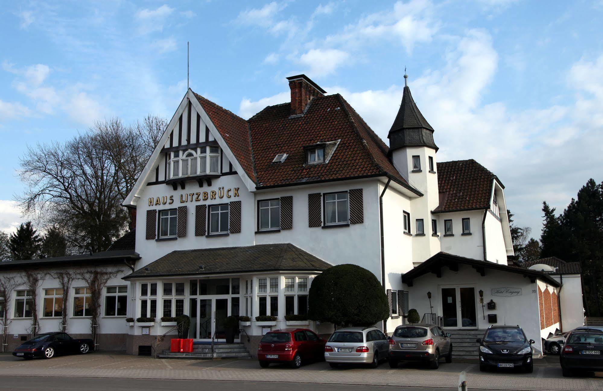 Haus Litzbruck Hotel Düsseldorf Buitenkant foto